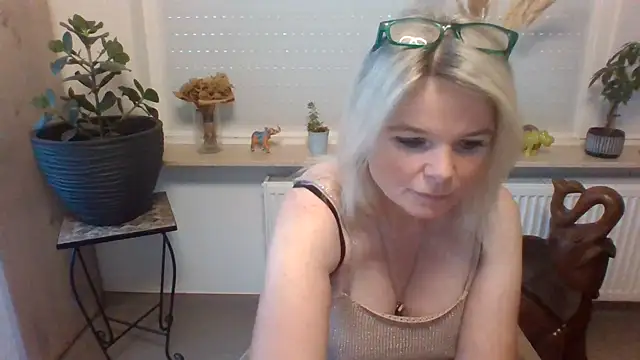 clwm online show from September 9, 5:51 am