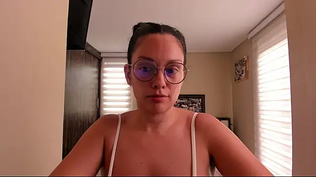 anabel 025 online show from April 18, 7:18 pm