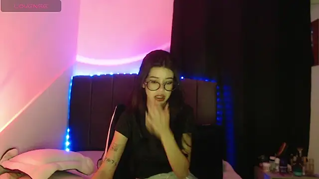 ily bea online show from December 22, 1:20 am