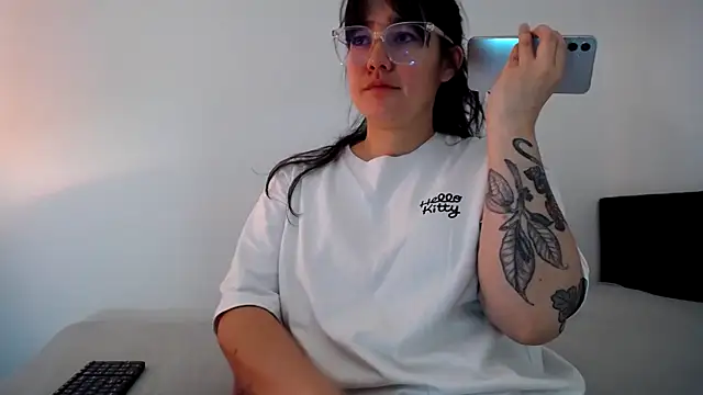 NewAgatha Bolton online show from October 14, 11:51 pm