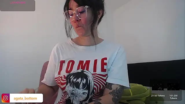 NewAgatha Bolton online show from October 6, 9:41 pm