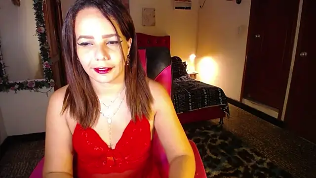 danielle rose 1 online show from December 14, 10:15 pm