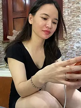 LiLi-Kirix99 online show from June 14, 2:24 am
