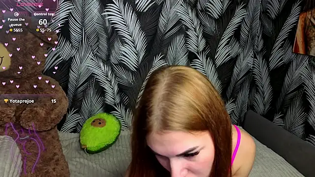 Hellen Moore online show from September 24, 1:48 am