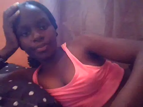 ebonyvalleria1 online show from April 7, 10:06 am