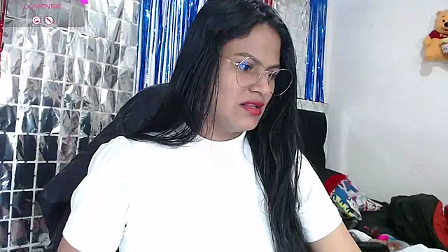 SweetAlmaa online show from September 21, 1:10 pm