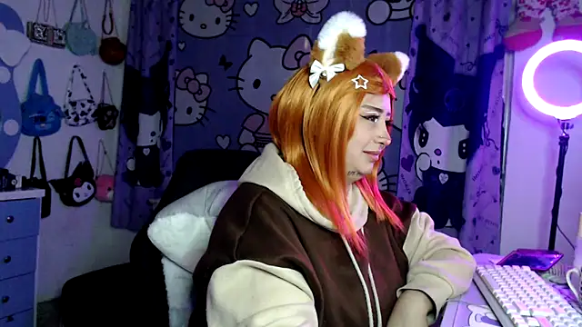 lussyevans24 online show from February 13, 7:10 am