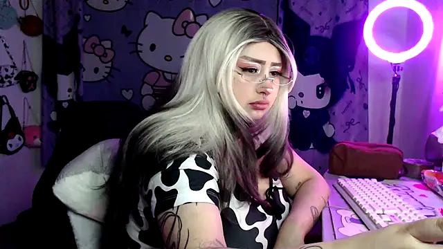 lussyevans24 online show from March 27, 2:24 am