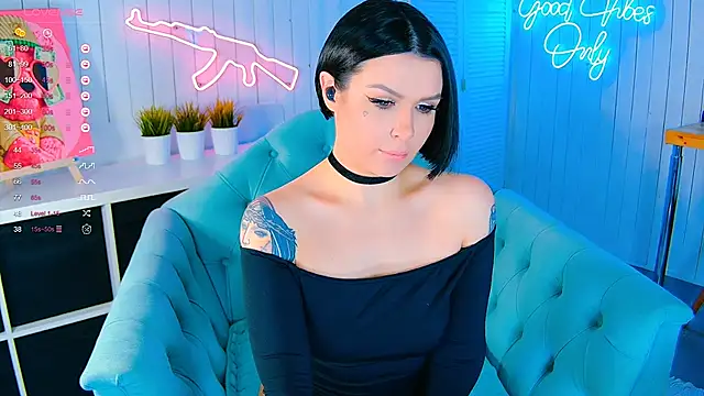 My toys pink online show from February 15, 3:53 am