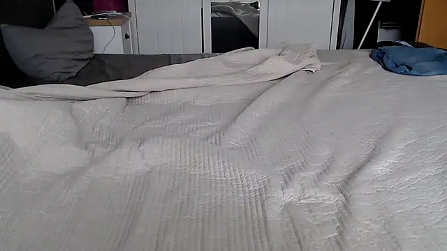 margotgra82 online show from September 15, 3:53 pm