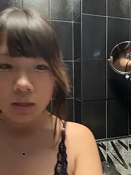 Kim SLO online show from December 21, 2:32 pm