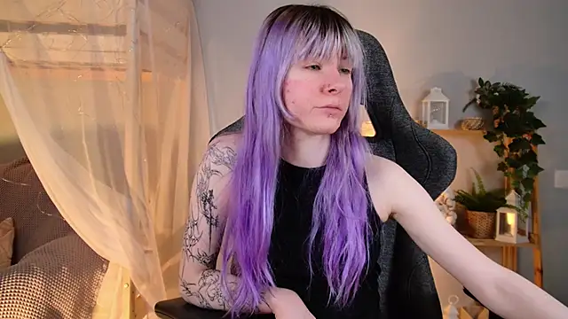 LexiWenford online show from February 23, 2:45 am