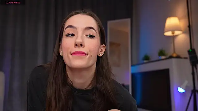 Amely Young online show from April 18, 1:52 am