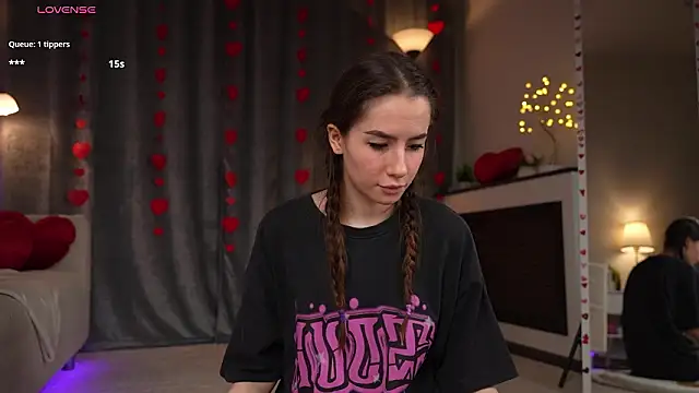 Amely Young online show from February 15, 2:36 am