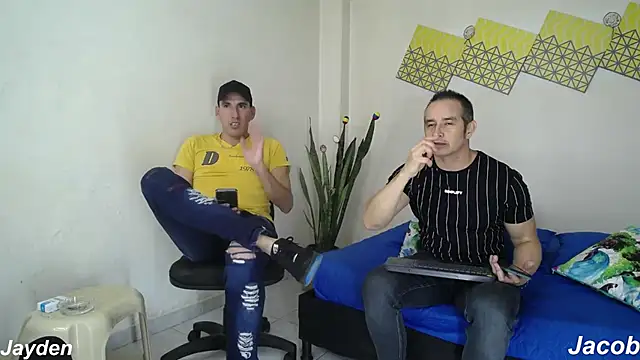 jayydenandjacob online show from October 15, 7:49 pm
