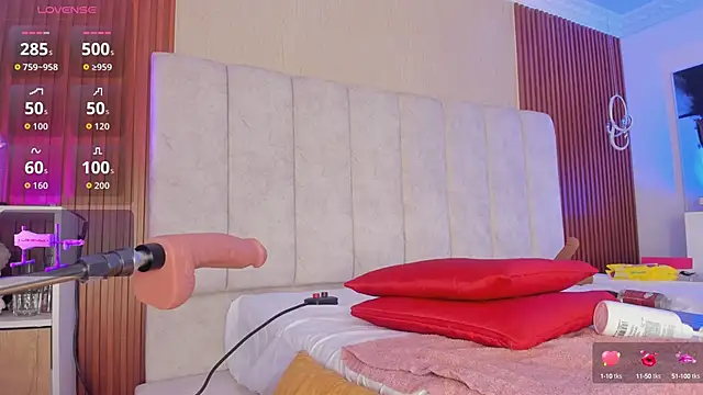 HannaRed  online show from September 8, 7:46 pm