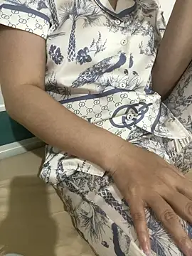 -SingleMom- online show from January 15, 1:28 pm