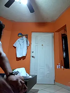 miicheele32 online show from October 20, 8:50 am