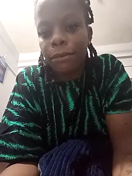 Petite 254 online show from March 21, 10:09 am