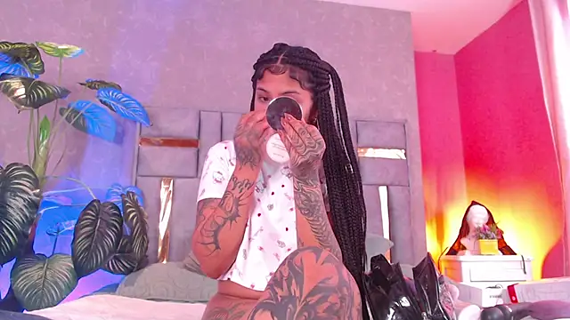 JuliaRose ks online show from October 16, 12:52 pm