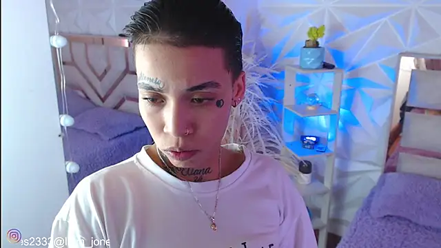 Jonesliam23 online show from October 2, 7:41 pm