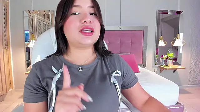 HannaKarson online show from September 27, 12:01 pm