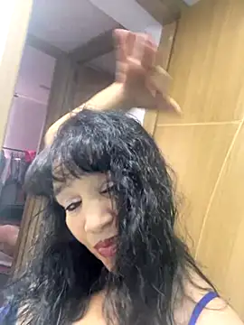 Sweeetness Milf online show from September 8, 9:25 pm