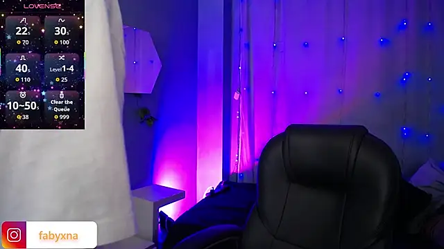 peyton golden1 online show from October 30, 3:53 am