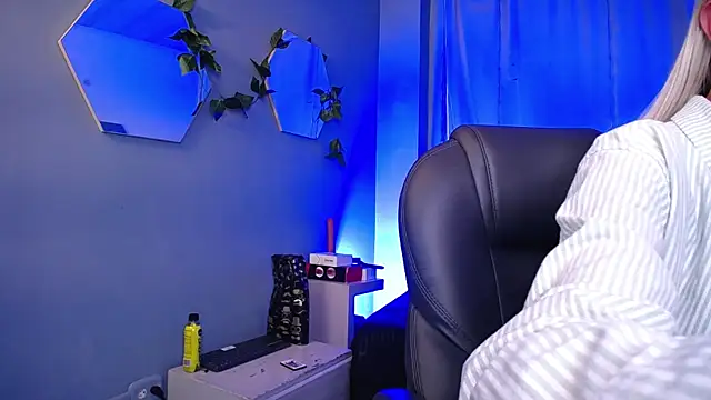 peyton golden1 online show from October 22, 3:44 am