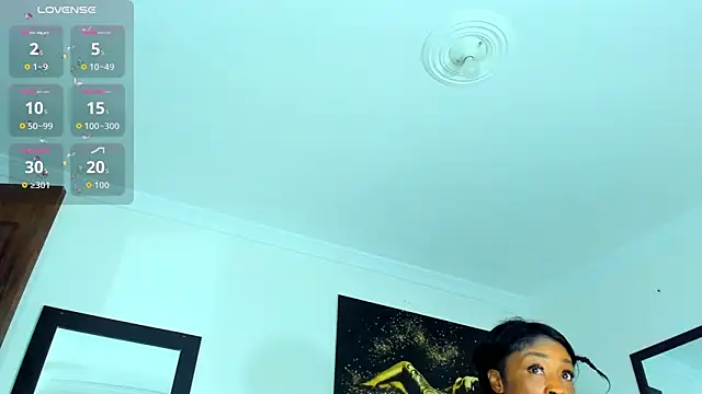 KimberlyBanks2 online show from March 6, 10:10 am