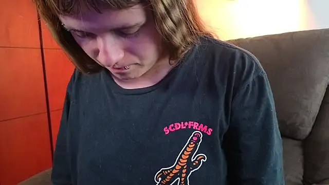 NEXT DOOR GIRL  online show from December 13, 10:05 pm