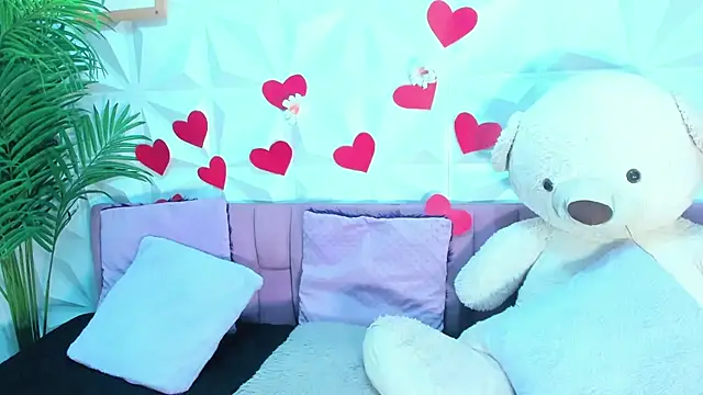 Briyit Doll online show from September 22, 6:12 am