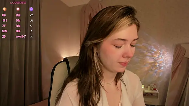 Vanessa Walters online show from November 13, 3:05 am