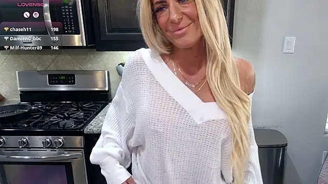 blondiluvsanal online show from March 31, 4:07 pm