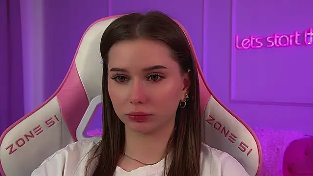 DianaVert online show from June 3, 2:33 pm