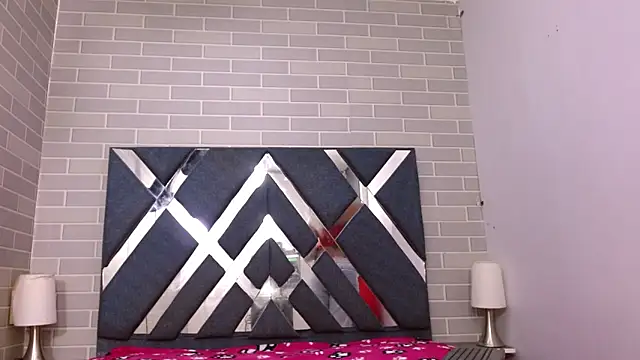 AndreaGil  online show from October 15, 12:30 pm