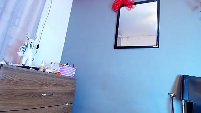 jade brunnette online show from December 19, 8:23 pm