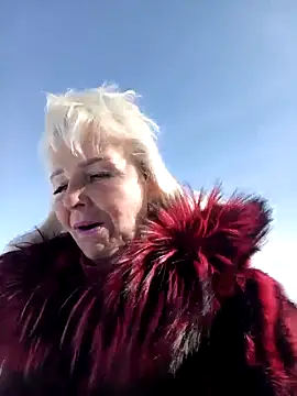 CassandraSandra44 online show from February 23, 8:36 am