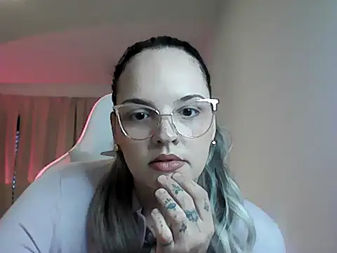 Jujuicy 97 online show from March 17, 8:07 am