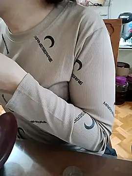 JasminePham online show from November 17, 12:55 am