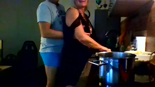 Your Wish 4U online show from November 1, 2:43 pm