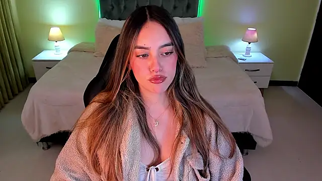  Charlotte evans 1 online show from April 13, 7:58 pm