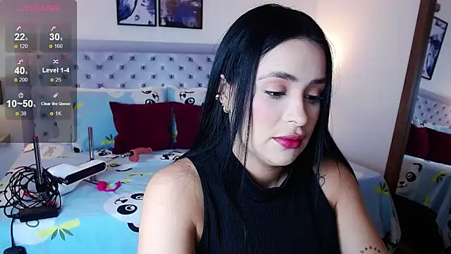 sarascottt online show from November 19, 4:18 pm