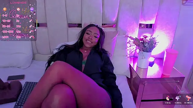 mia schwarz online show from April 18, 7:07 pm