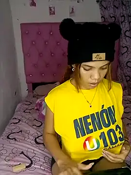 1CANDYLOVE online show from February 20, 2:32 am