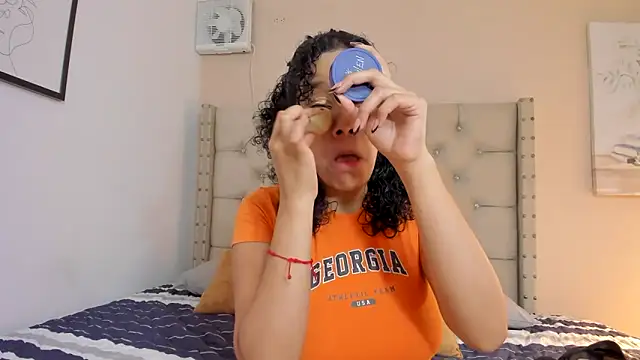 vanesasexyhot21 online show from April 3, 2:20 am