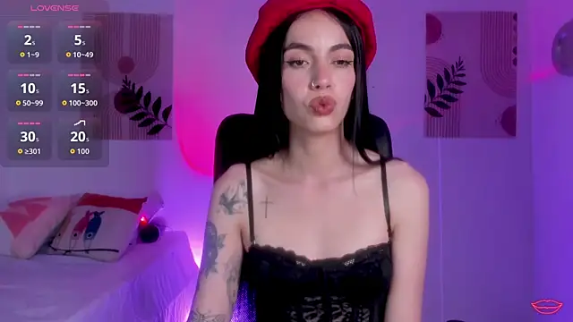 samy lewis online show from November 22, 3:31 am