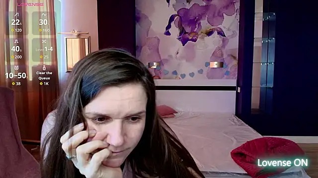 AriaGray online show from March 9, 1:25 pm