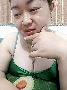 VyOanh2K online show from December 14, 4:02 pm