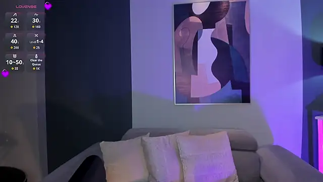 HannahJamesX online show from February 21, 1:01 pm